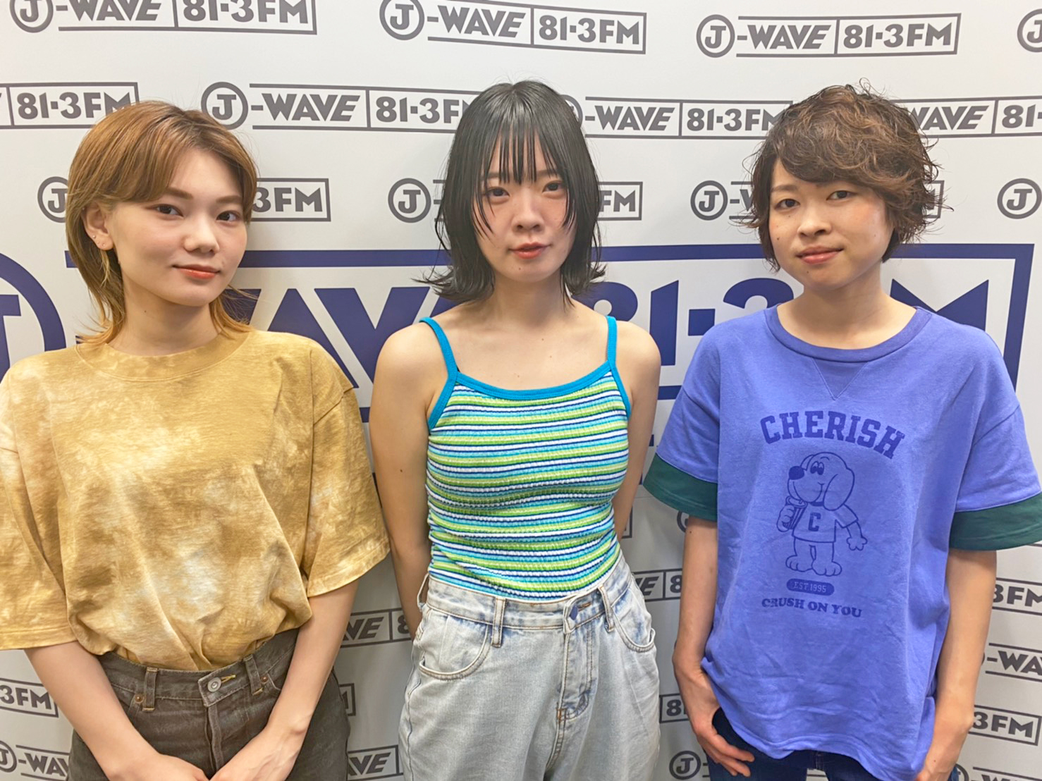 https://www.j-wave.co.jp/blog/spark/images/0817_SHISHAMO.jpg